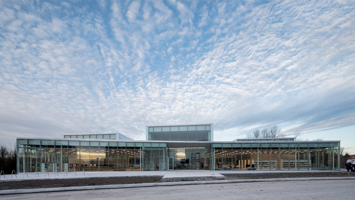 The Gatineau Library opens its doors